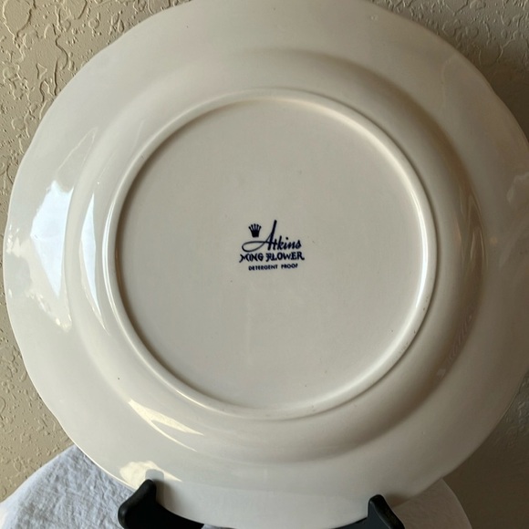 Atkins Ming Flower: Floral Blue & Cream Dinner Plate - Picture 14 of 15